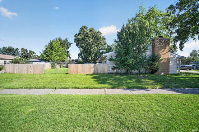 231 S Holiday Drive, South Bend, IN 46615