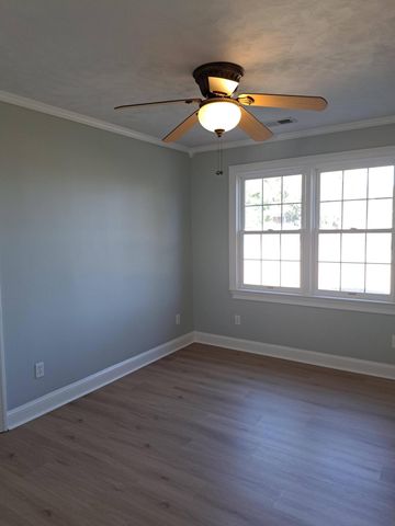 1027 E Recess Road, Hanahan, SC 29410