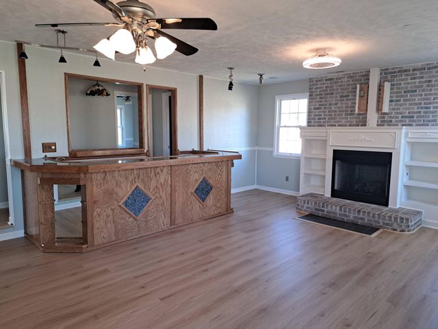 1027 E Recess Road, Hanahan, SC 29410