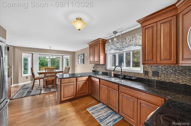 2082 Pinebrook Meadow Court, Marion Township, MI 48843