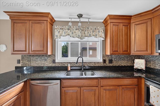2082 Pinebrook Meadow Court, Marion Township, MI 48843
