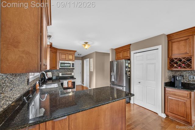 2082 Pinebrook Meadow Court, Marion Township, MI 48843