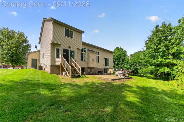 2082 Pinebrook Meadow Court, Marion Township, MI 48843