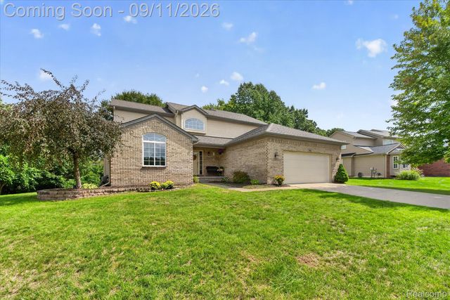 2082 Pinebrook Meadow Court, Marion Township, MI 48843