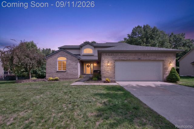2082 Pinebrook Meadow Court, Marion Township, MI 48843