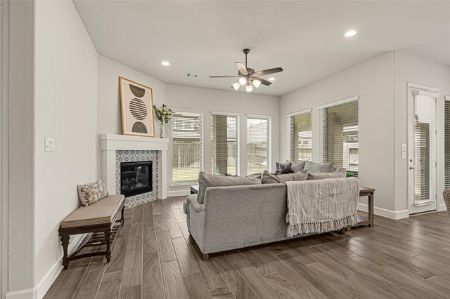19322 Belmont Stakes Way, Tomball, TX 77377
