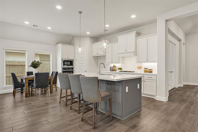 19322 Belmont Stakes Way, Tomball, TX 77377