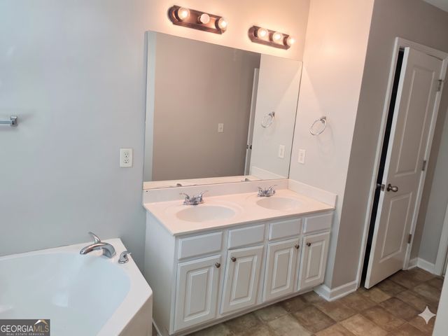 2100 Stonebrook Drive, Austell, GA 30106