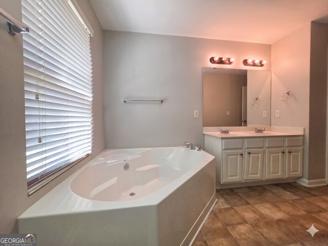 2100 Stonebrook Drive, Austell, GA 30106