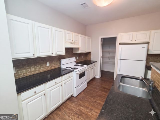 2100 Stonebrook Drive, Austell, GA 30106
