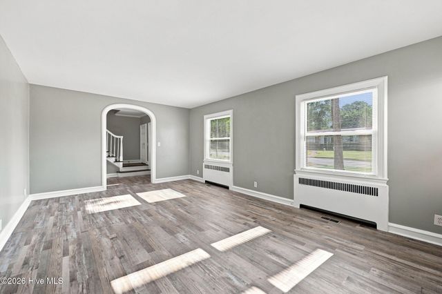 900 Nelson Street, Kinston, NC 28501