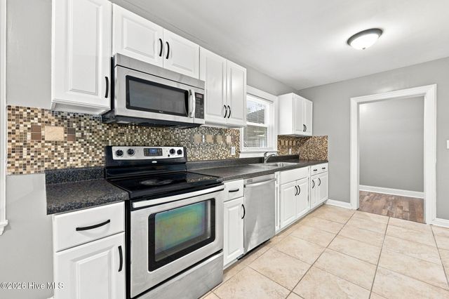 900 Nelson Street, Kinston, NC 28501