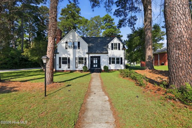 900 Nelson Street, Kinston, NC 28501