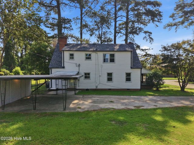 900 Nelson Street, Kinston, NC 28501