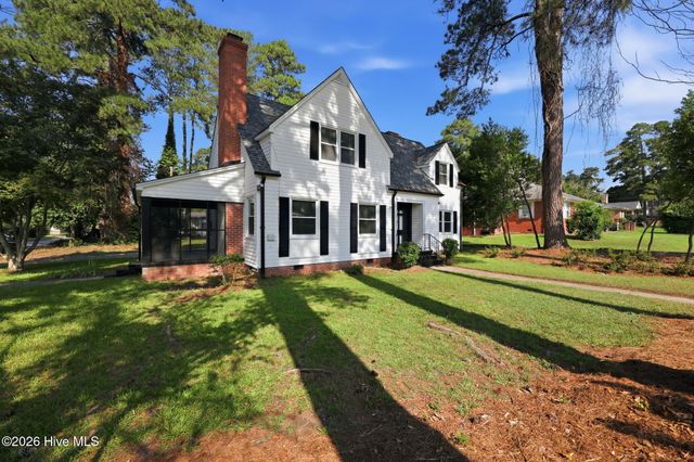 900 Nelson Street, Kinston, NC 28501