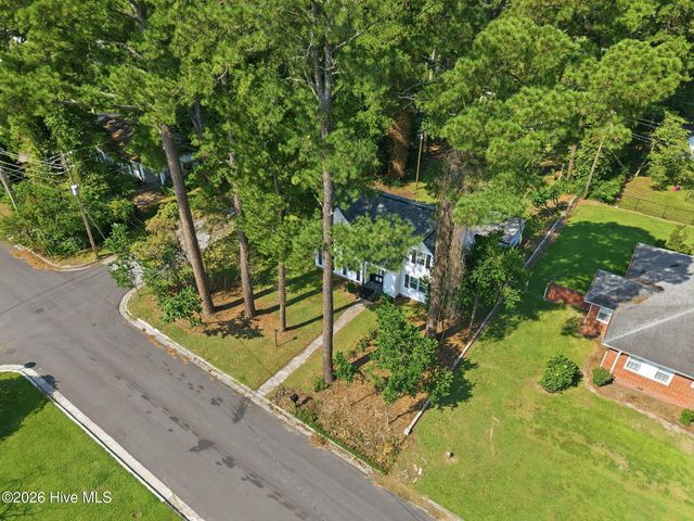 900 Nelson Street, Kinston, NC 28501