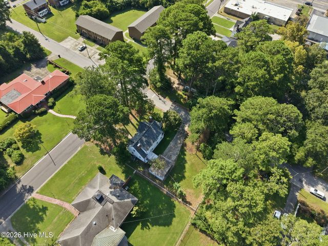 900 Nelson Street, Kinston, NC 28501
