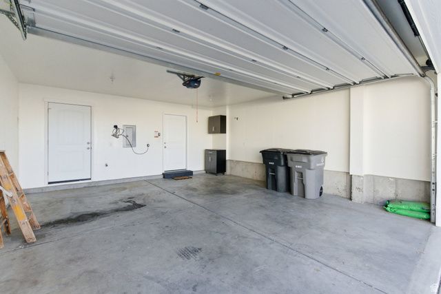 3657 W SUNRISE SKY LN, South Jordan, UT 84009