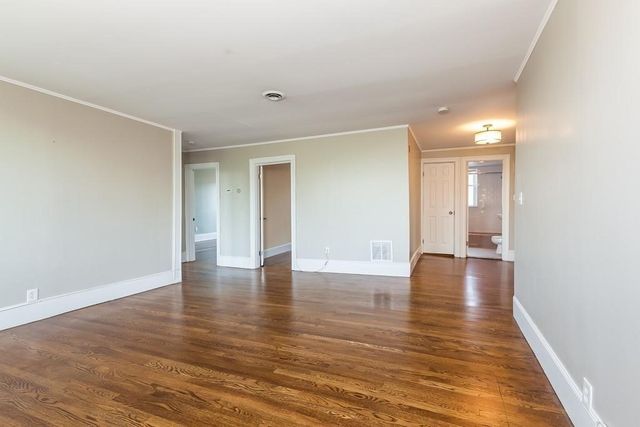 394 Riverway 12, Boston, MA 02115