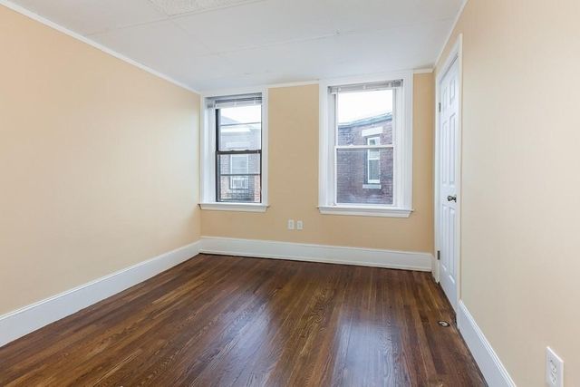 394 Riverway 12, Boston, MA 02115