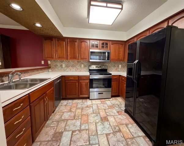 12911 Banyan Town Drive, Unincorporated, MO 63146