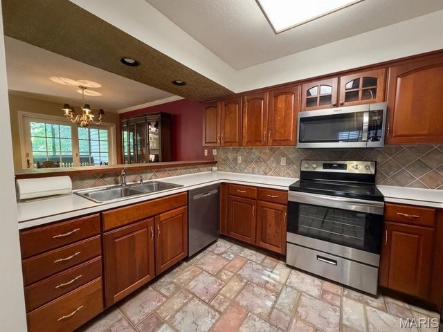 12911 Banyan Town Drive, Unincorporated, MO 63146