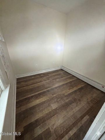1330 7th Avenue, Schenectady, NY 12303