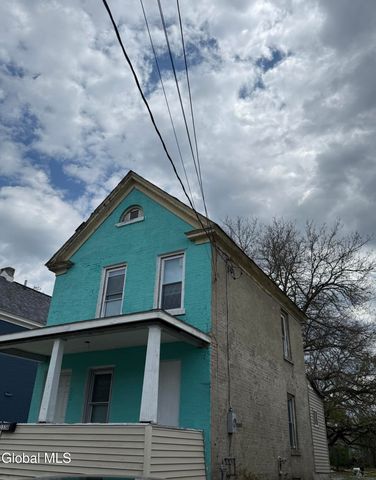 1330 7th Avenue, Schenectady, NY 12303