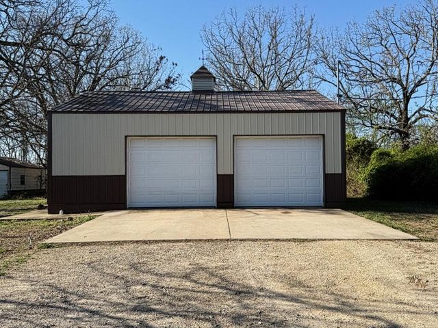 1348 County Road 806, Gainesville, MO 65655