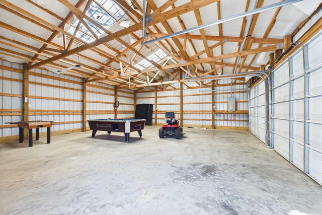 1348 County Road 806, Gainesville, MO 65655