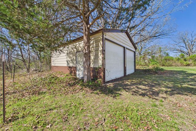 1348 County Road 806, Gainesville, MO 65655