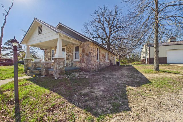 1348 County Road 806, Gainesville, MO 65655