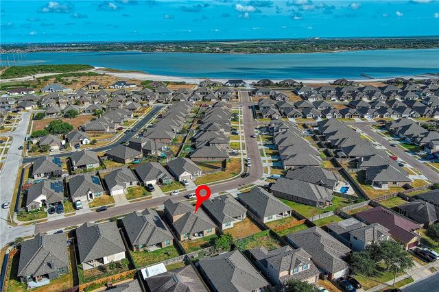 8113 Luz De Luna St, Corpus Christi, TX 78414