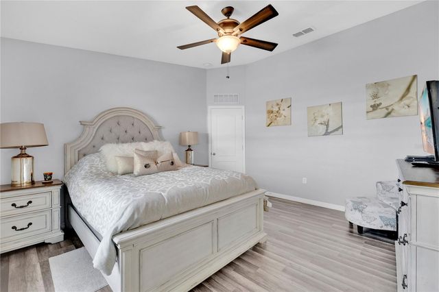 5441 SILVER THISTLE LANE, St Cloud, FL 34772