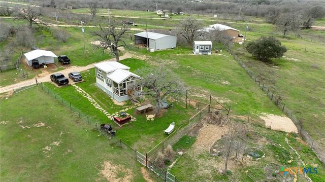 3270 FM 671, Luling, TX 78648