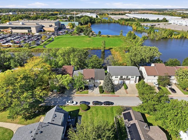 1326 ELDER Drive, Aurora, IL 60506