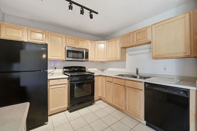 1326 ELDER Drive, Aurora, IL 60506
