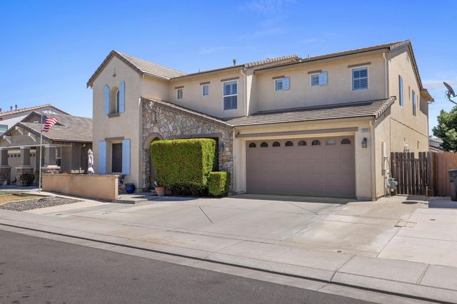 2808 Espana Ln, Modesto, CA 95355