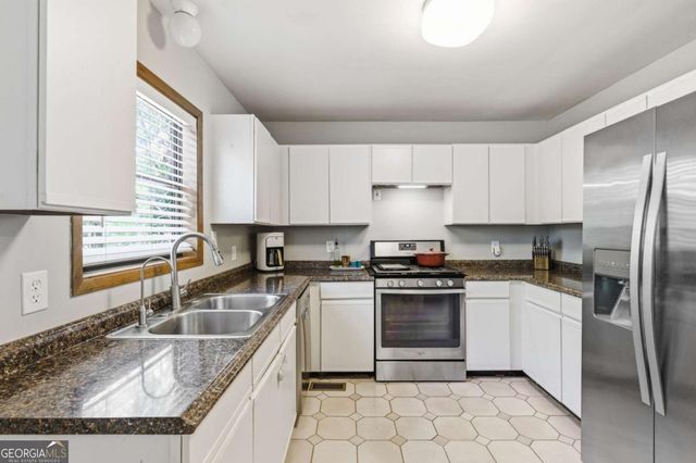 6903 Heritage Place, Acworth, GA 30102