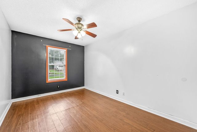 3452 Sandpiper Dr, Clarksville, TN 37042