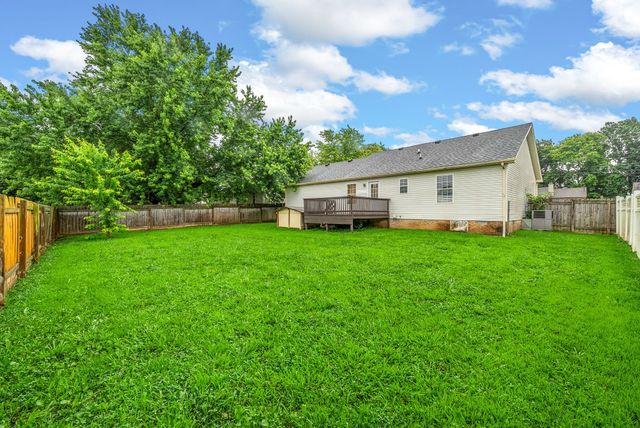 3452 Sandpiper Dr, Clarksville, TN 37042