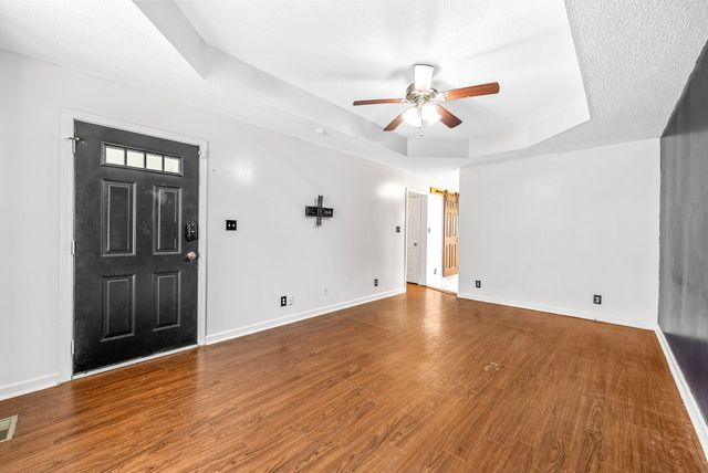 3452 Sandpiper Dr, Clarksville, TN 37042