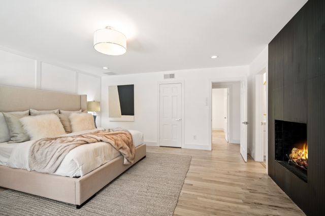 4336 Irvin Simmons Drive, Dallas, TX 75229