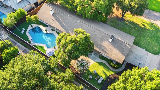 4336 Irvin Simmons Drive, Dallas, TX 75229
