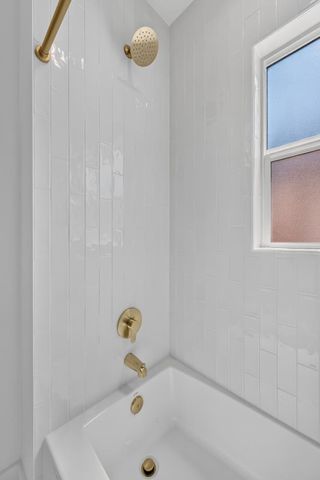 421 40th St, Sacramento, CA 95819