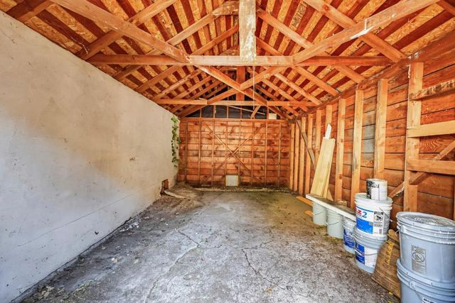 421 40th St, Sacramento, CA 95819