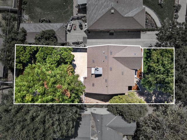 421 40th St, Sacramento, CA 95819