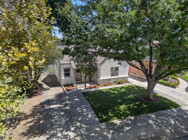 421 40th St, Sacramento, CA 95819