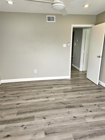 18617 Egret Bay Boulevard 507, Webster, TX 77058