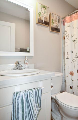 1207 19th Street S, Moorhead, MN 56560